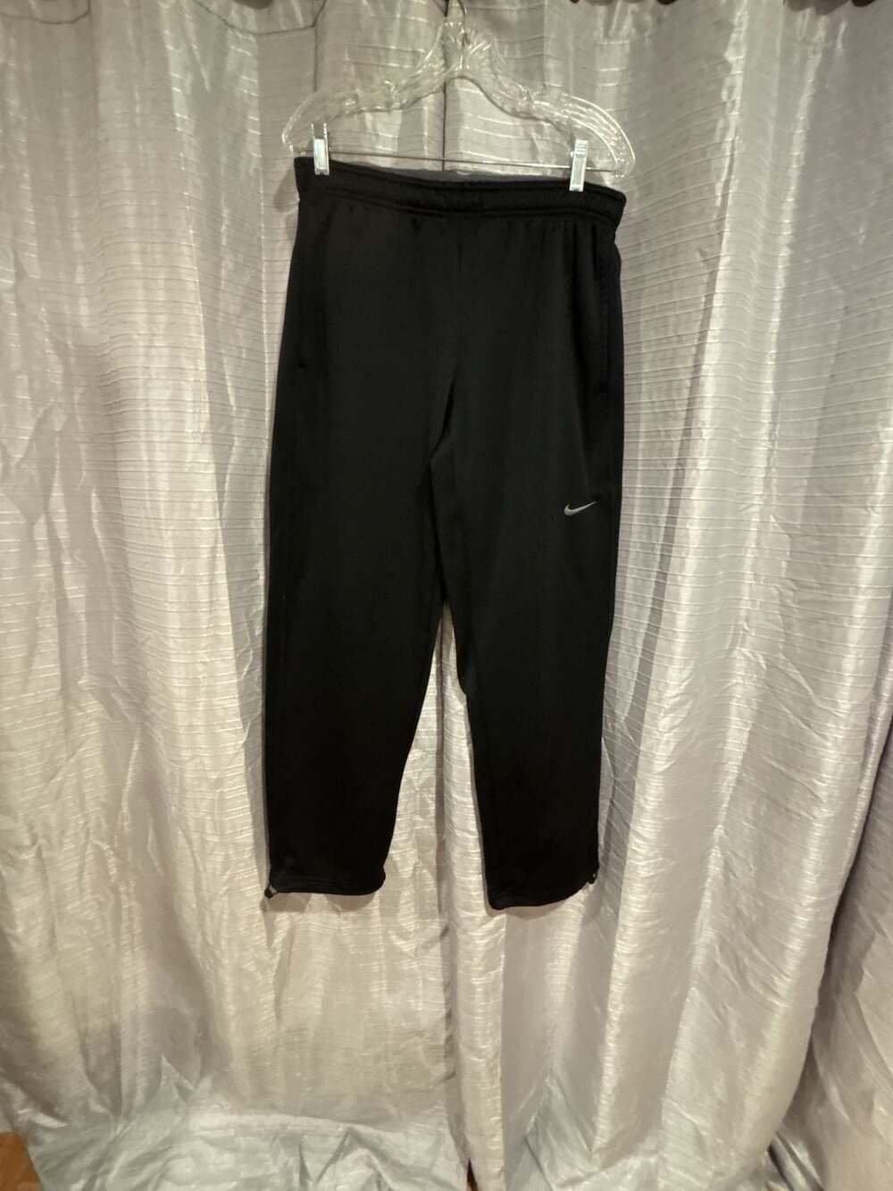 Nike Therma-Fit Athletic Pants Size M Black